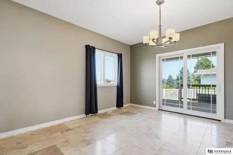 Dining - 134 Maple St, Seward, NE 68434 photo 1 of 1