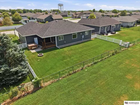 View/Area - 134 Maple St, Seward, NE 68434 photo 6 of 10