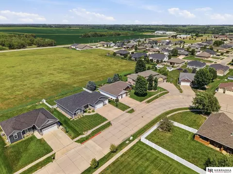 View/Area - 134 Maple St, Seward, NE 68434 photo 2 of 10