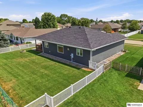 View/Area - 134 Maple St, Seward, NE 68434 photo 7 of 10