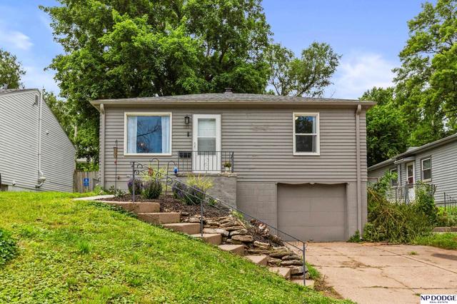 5831 Sahler St, Omaha, NE 68104