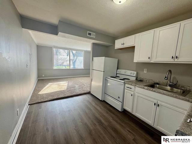 3910 Worthington Ave, Lincoln, NE 68502