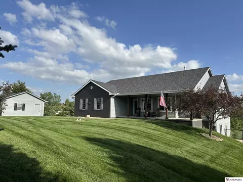 58668 Iowa Rd, Glenwood, IA 51534