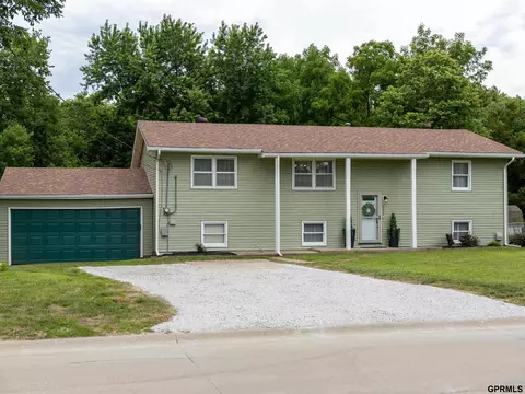 503 Ridge Rd N, Council Bluffs, IA 51503