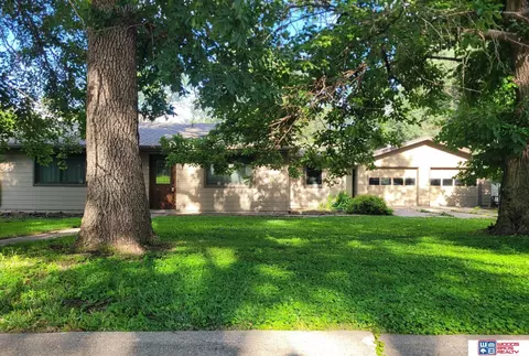 110 Cayuga St, Milford, NE 68405
