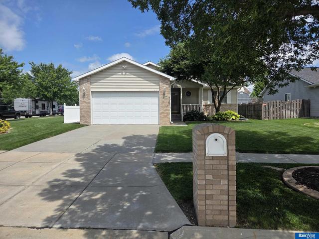 6237 Cornflower Dr, Lincoln, NE 68504