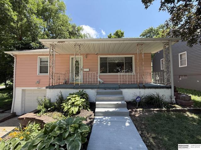 2627 N 70 St, Omaha, NE 68104