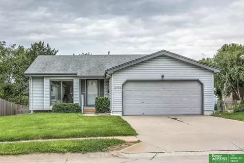 13405 Edna St, Omaha, NE 68138