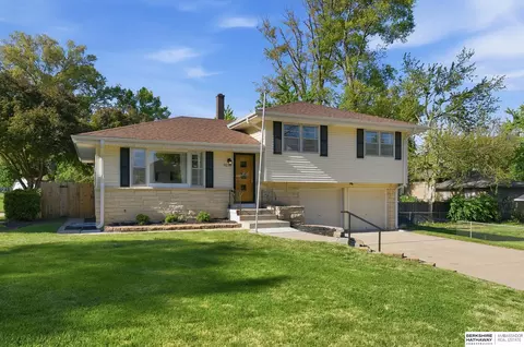 8218 Castelar St, Omaha, NE 68124