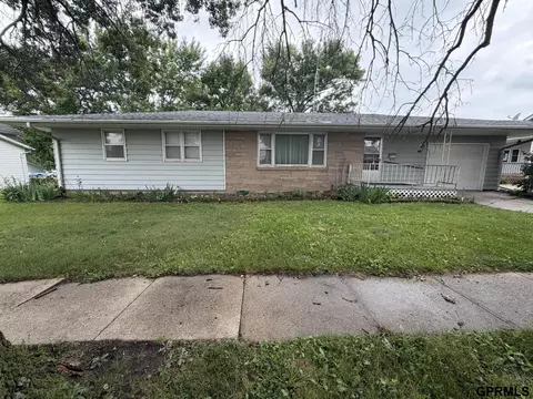 115 Pine St, Friend, NE 68359