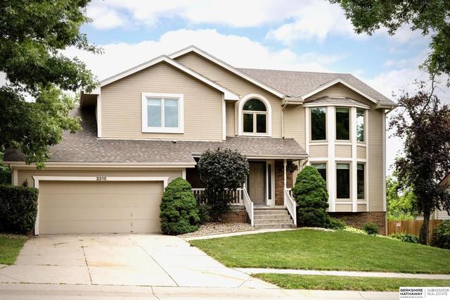 2315 Nelsons Creek Dr, Omaha, NE 68116