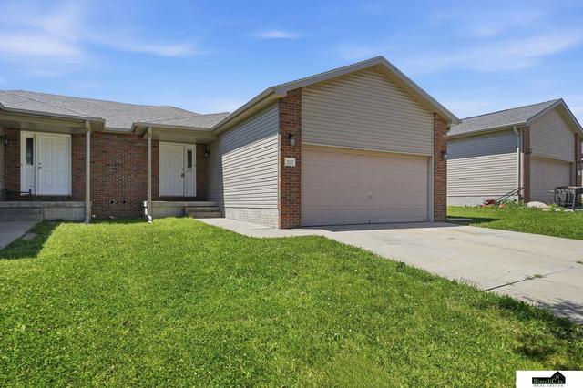7229 7225 Dorchester Ct, Lincoln, NE 68521