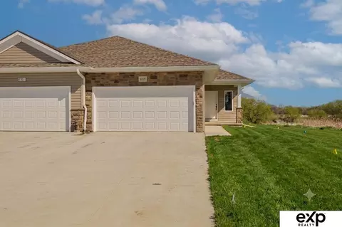 8105 S 177th St, Omaha, NE 68136