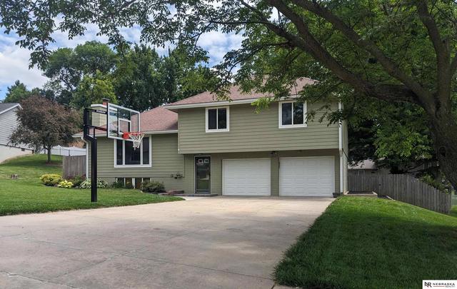 11517 Meredith Cir, Omaha, NE 68164