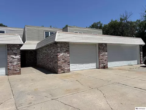 3710 N 40th St, Lincoln, NE 68504
