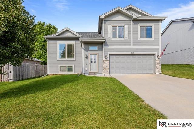 8414 Baker St, Omaha, NE 68122