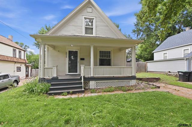 5820 Ohio St, Omaha, NE 68104