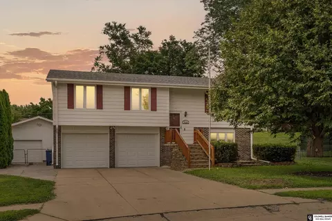 5124 Galloway St, Omaha, NE 68157