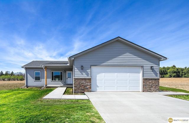 210 Harvest Hills Dr, Woodbine, IA 51579
