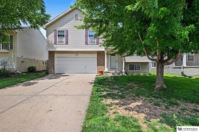 19502 U St, Omaha, NE 68135
