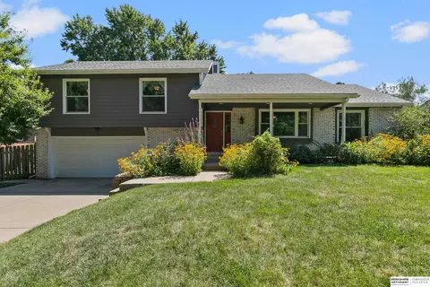 7821 Lake St, Lincoln, NE 68506