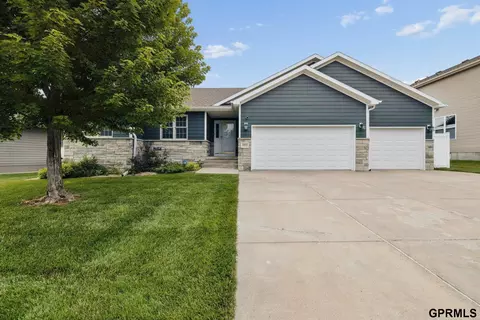 4800 S 75th St, Lincoln, NE 68516