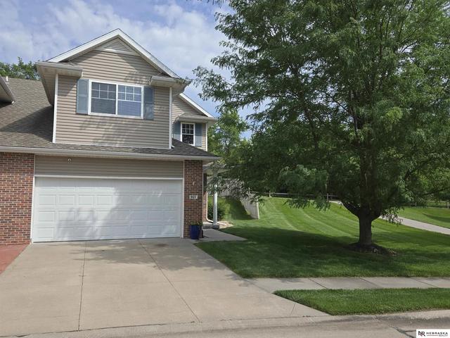 927 Carlton Cir, Lincoln, NE 68512