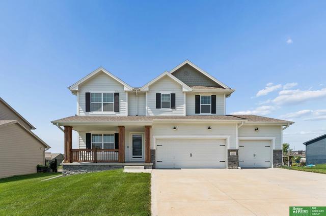 11021 Cove Hollow Dr, Papillion, NE 68046