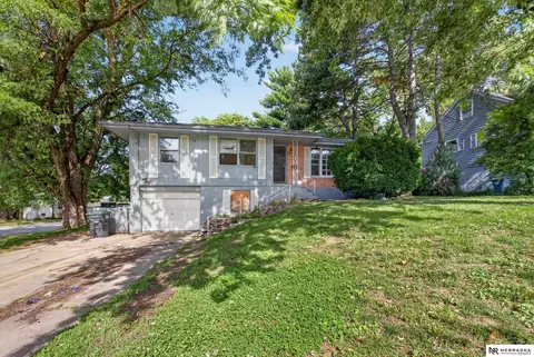 1508 N 94th St, Omaha, NE 68114