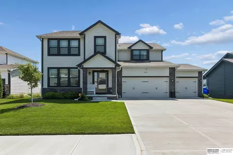 12121 S 209 Ave, Gretna, NE 68028