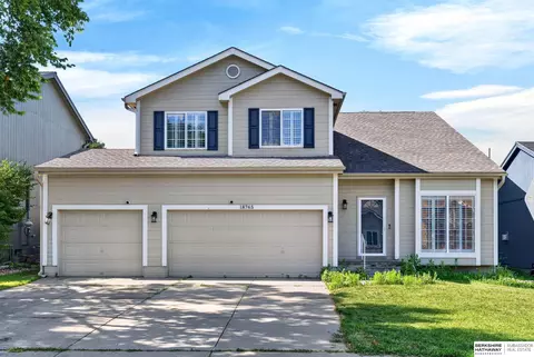 18765 N St, Omaha, NE 68135