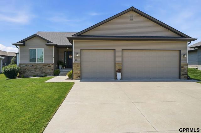 1211 Autumn Rd, Hickman, NE 68372