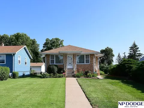 3712 Y St, Omaha, NE 68107