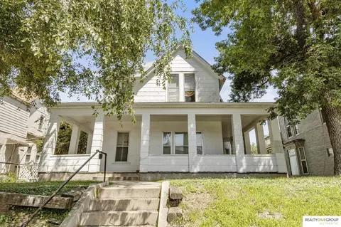 1309 S 32nd St, Omaha, NE 68105