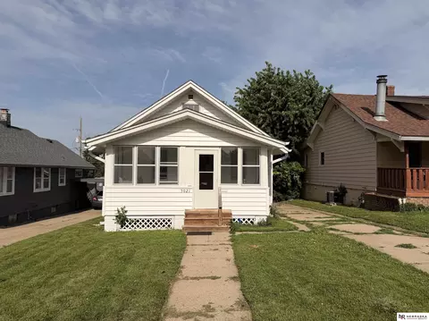 5021 S 37th, Omaha, NE 68107