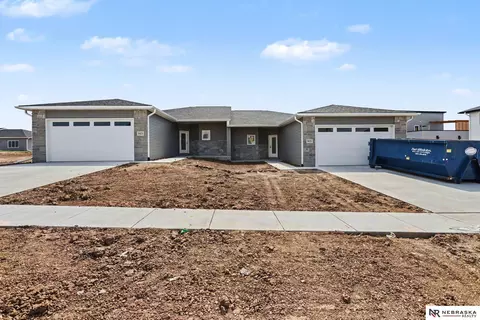 9515 Far Niente Ln, Lincoln, NE 68526