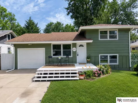 7117 Lexington Ave, Lincoln, NE 68505