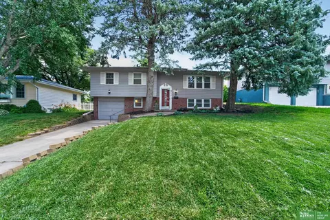 5111 S 94th Ave, Omaha, NE 68127
