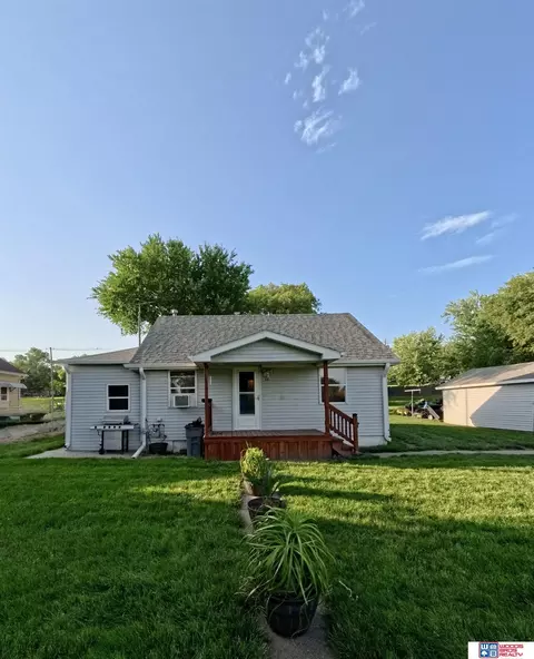 511 E 2nd St, Stromsburg, NE 68666 photo 3