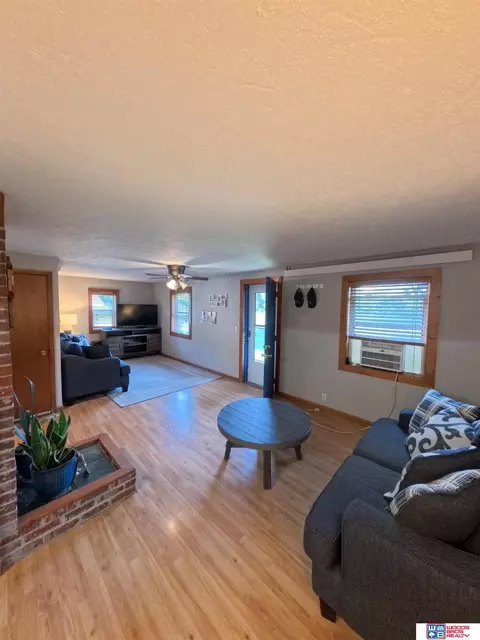 511 E 2nd St, Stromsburg, NE 68666 photo 5