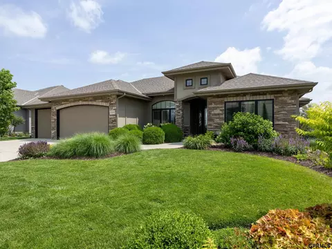 1505 S 208th St, Elkhorn, NE 68022