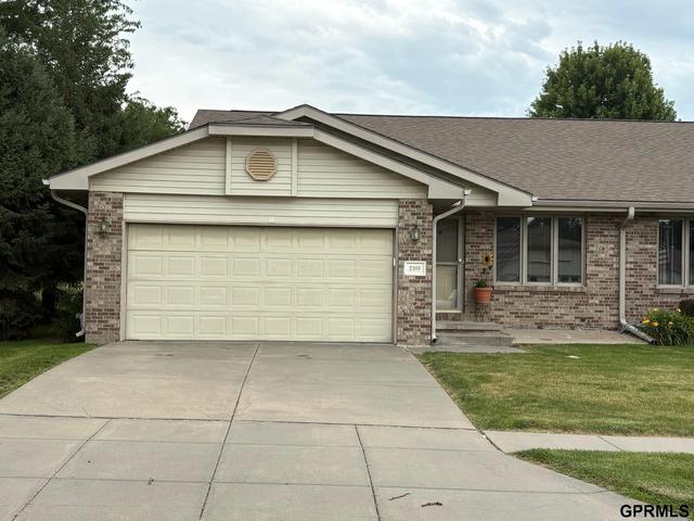 2300 Lynnridge Pl, Lincoln, NE 68521