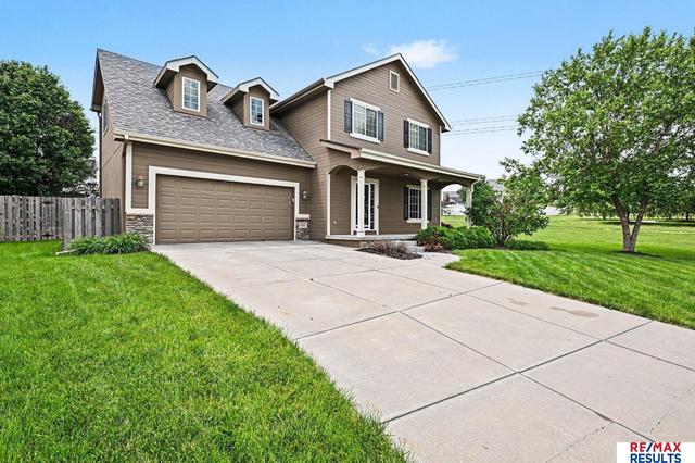 11171 Prospect St, Papillion, NE 68046