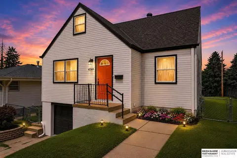 4240 Harrison St, Omaha, NE 68107
