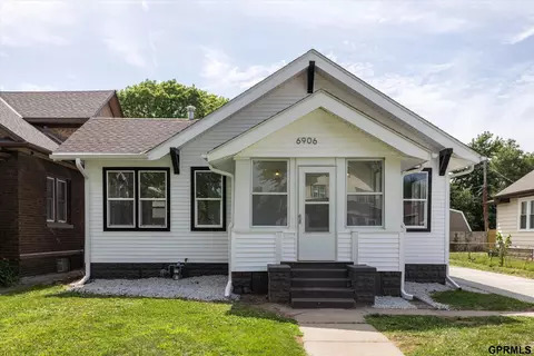 6906 N 24th St, Omaha, NE 68112