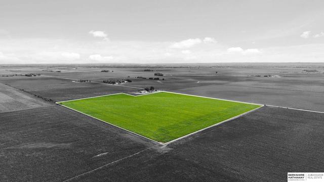 1137 County Road 42, Tekamah, NE 68061