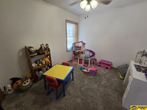 613 Springview Cir, Beatrice, NE 68310 photo 13