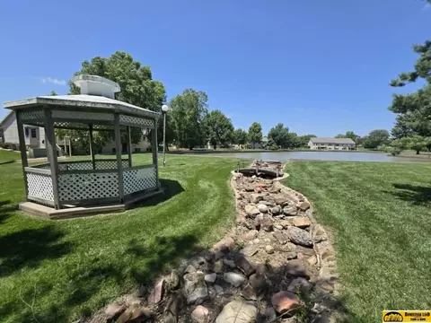 613 Springview Cir, Beatrice, NE 68310 photo 25