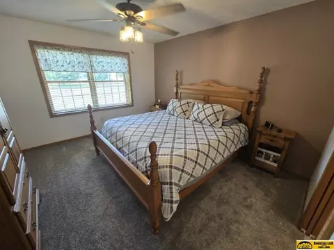 613 Springview Cir, Beatrice, NE 68310 photo 8
