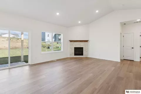 Living - 17612 Scott St, Bennington, NE 68007 photo 2 of 4